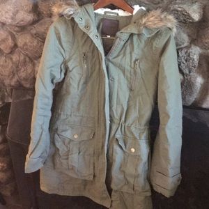 New look size 10 insulated faux fur excellent cond